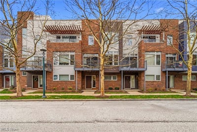 /international/us/1245-w-75th-street-cleveland-oh-110107229794/