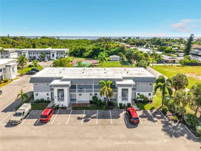 /international/us/22375-edgewater-drive-port-charlotte-fl-110120154401/