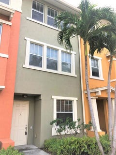 /international/us/810-marina-del-ray-lane-west-palm-beach-fl-110106801233/
