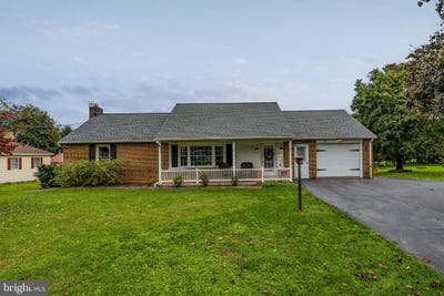 /international/us/137-ewell-road-east-earl-pa-110120559428/