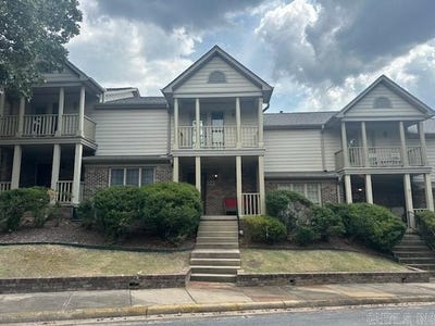 /international/us/54-reservoir-heights-drive-little-rock-ar-110101238702/