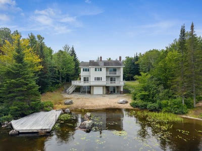 /international/us/508-lakeside-drive-groton-vt-110109629123/
