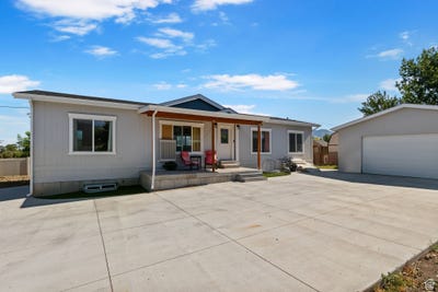 /international/us/516-n-broadway-tooele-ut-110100986586/