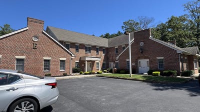 /international/us/2106-new-road-linwood-nj-110101872783/