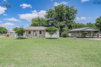 /international/us/210-n-walnut-street-petrolia-tx-110100074113/