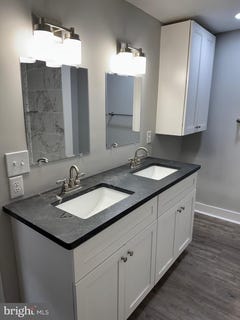/international/us/30-n-pennewell-drive-wilmington-de-110101425547/