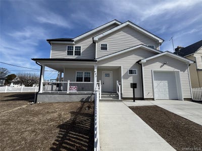 /international/us/403-s-bayview-avenue-freeport-ny-110105020840/