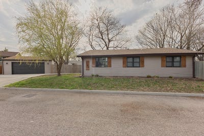/international/us/101-huron-circle-council-bluffs-ia-110107151772/