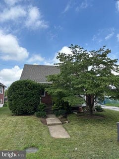 /international/us/463-forrest-norristown-pa-110100965876/