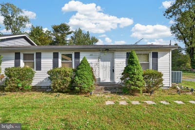 /international/us/221-broad-avenue-winchester-va-110120584071/