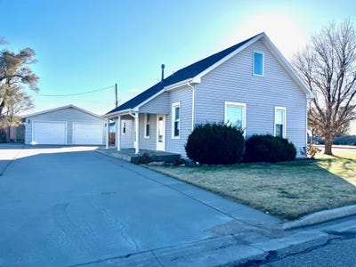 /international/us/118-arapahoe-street-schoenchen-ks-110103478959/