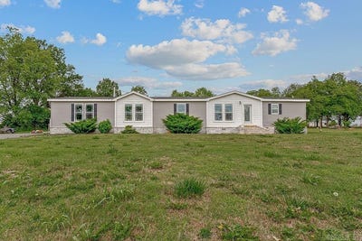 /international/us/318-county-road-673-jonesboro-ar-110107784242/