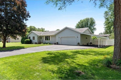 /international/us/363-flora-street-s-prescott-wi-110100748416/?lang=zh-tw
