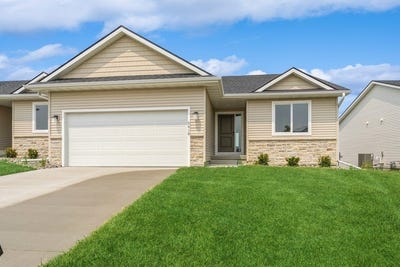 /international/us/5618-ne-briarwood-drive-ankeny-ia-110098396449/