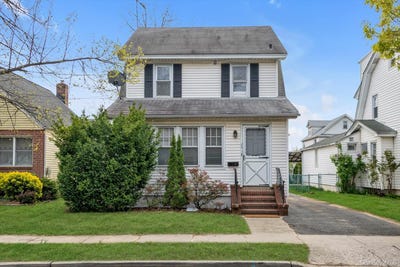 /international/us/25-n-12th-street-new-hyde-park-ny-110109158991/