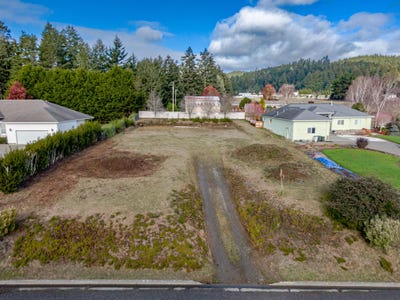 /international/us/1195-elizabeth-barcus-way-fortuna-ca-110105521774/