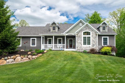 /international/us/7177-riverwood-drive-belding-mi-110108201244/
