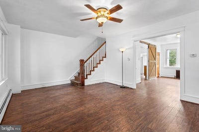 /international/us/129-e-24th-street-chester-pa-110120066936/