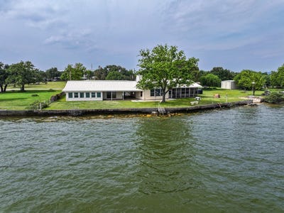 /international/us/736-w-lakecrest-dr-bluffton-tx-110107801016/