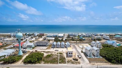 /international/us/156-w-pine-ave-st-george-island-fl-110101217735/
