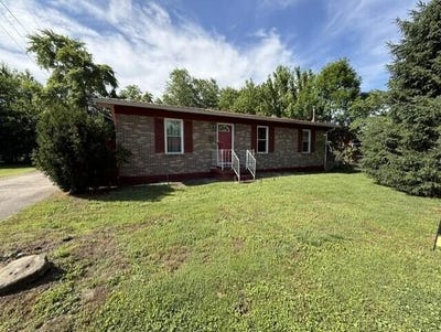 /international/us/88-plum-street-stanton-ky-110108425906/
