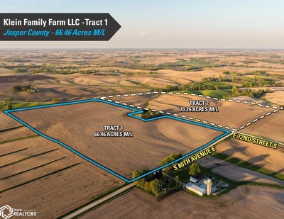 /international/us/01-e-72nd-street-s-reasnor-ia-110108345537/