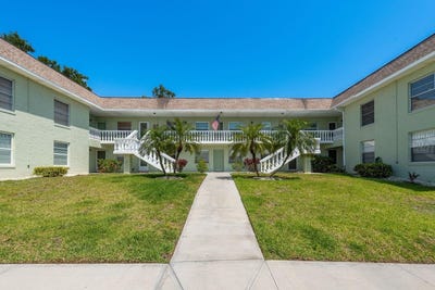 /international/us/1250-s-pinellas-avenue-tarpon-springs-fl-110099384246/