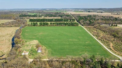 /international/us/7571-mckinney-road-mazomanie-wi-110107637071/