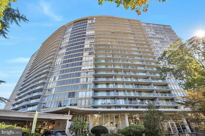 /international/us/3900-ford-road-philadelphia-pa-110110211317/