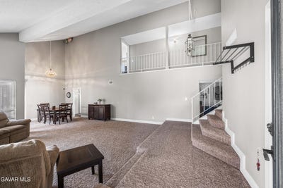 /international/us/44028-halcom-avenue-lancaster-ca-110103441500/