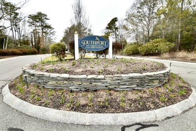 /international/us/80-pine-hill-blvd-mashpee-ma-110098460295/