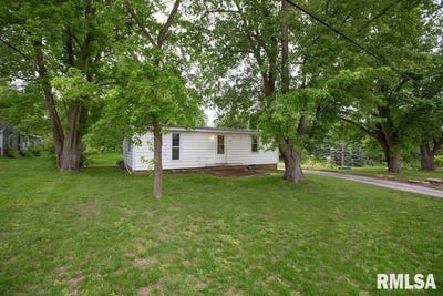 /international/us/721-n-main-street-eureka-il-110108412179/