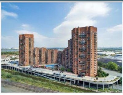 /international/us/238-harmon-cove-tower-secaucus-nj-110107171070/