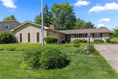 /international/us/3516-meadowbrook-drive-lorain-oh-110108234399/