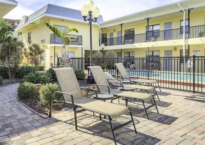 /international/us/16333-gulf-boulevard-st-petersburg-fl-110097216128/?lang=en