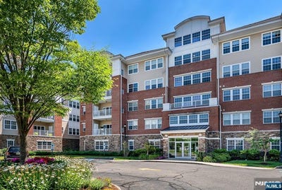 /international/us/10323-warrens-way-wanaque-nj-110120134135/