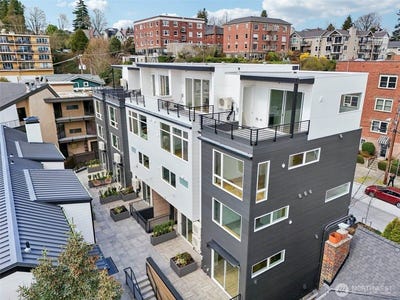 /international/us/517-howe-street-seattle-wa-110107343967/