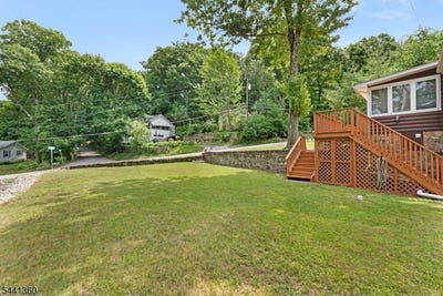 /international/us/41-e-shore-rd-jefferson-twp-nj-110108959484/
