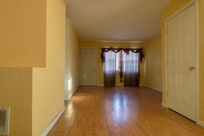 /international/us/5725-n-60th-st-milwaukee-wi-110109158081/