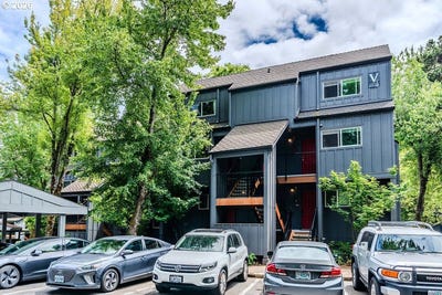 /international/us/4-touchstone-lakeoswego-or-110108571502/