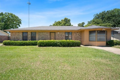 /international/us/230-county-road-2302-mineola-tx-110108153907/