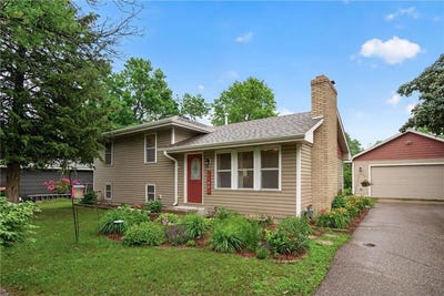 /international/us/11461-heather-street-nw-coon-rapids-mn-110108917585/