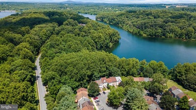 /international/us/39-lake-park-ct-962-germantown-md-110100808149/