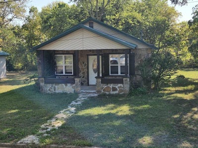 /international/us/308-s-high-mountain-grove-mo-110102222999/