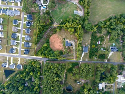 /international/us/7808-secluded-acres-road-apex-nc-110110332277/