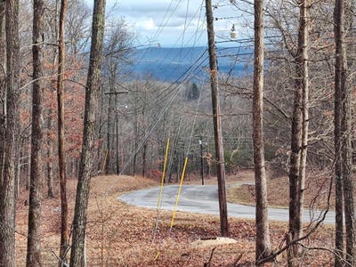 /international/us/-75-ac-renegage-mountain-parkway-crab-orchard-tn-110097203446/