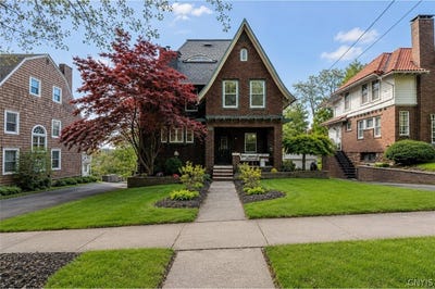 /international/us/107-summit-avenue-syracuse-ny-110108098511/