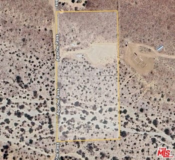 /international/us/3085-apache-pass-pioneertown-ca-110105226562/