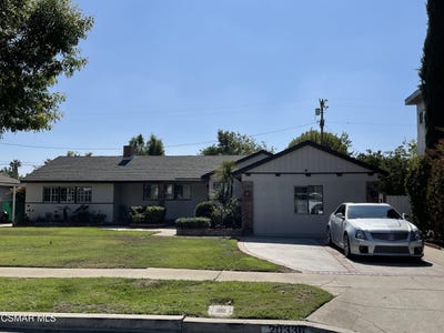 /international/us/20336-lorne-street-winnetka-ca-110108452210/