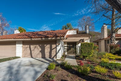 /international/us/784-n-valley-drive-westlake-village-ca-110100197107/